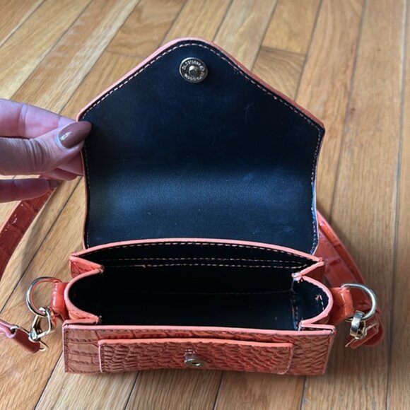 SHEIN Mini Orange Crocodile Crossbody Purse - Picture 6 of 10